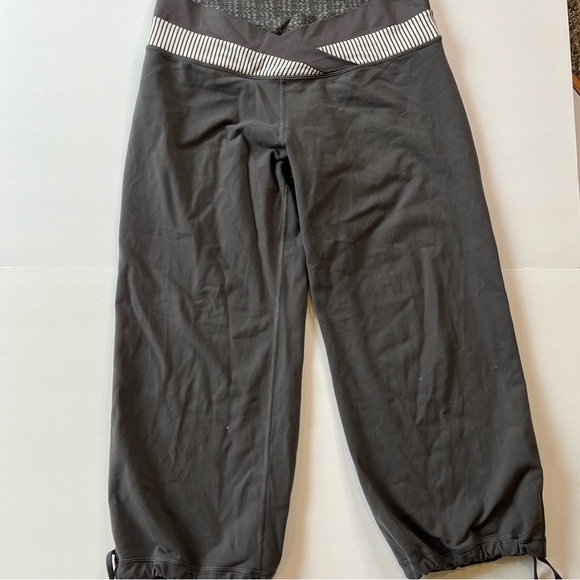 Lululemon legging grey Dharana Crop - Picture 4 of 15